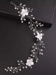 Bandeau coiffe perles et pierres coiffure mariage et bal..Headband  pearls and stones wedding, prom hairstyles.